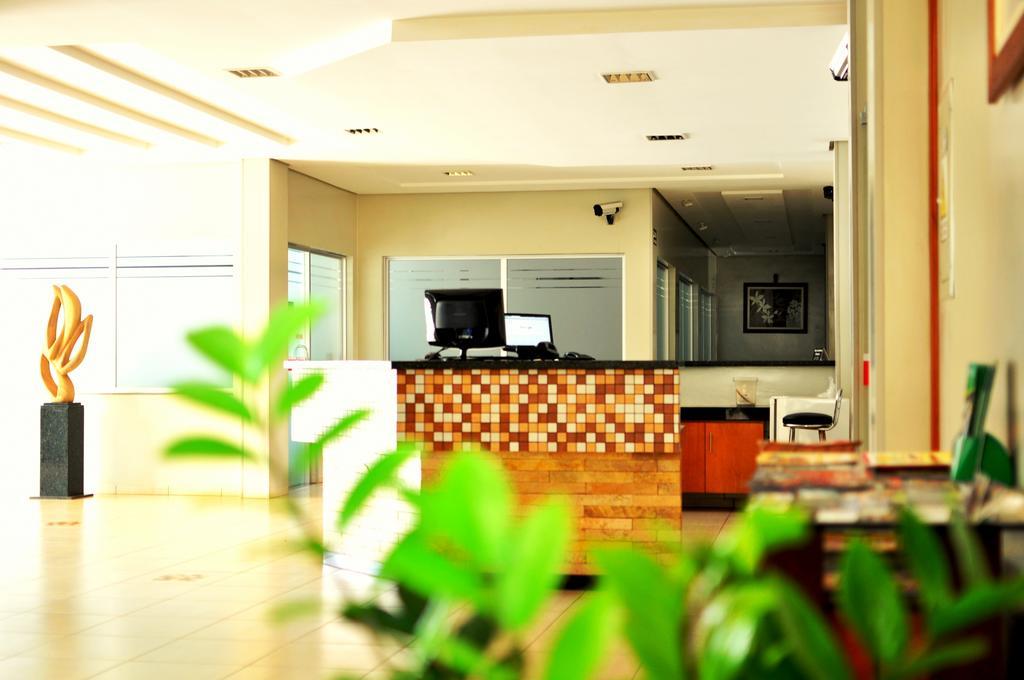 Hotel Executivo Araguaína Buitenkant foto
