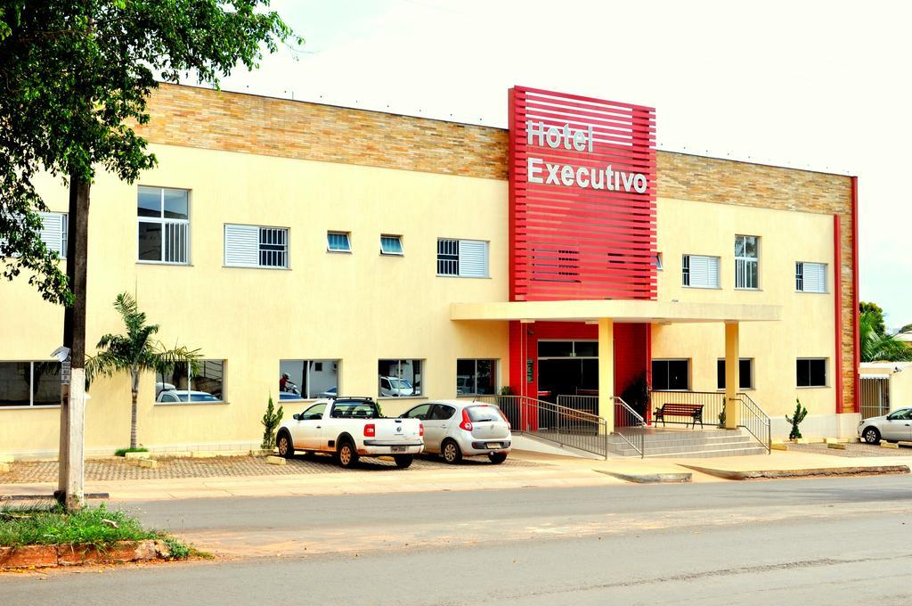 Hotel Executivo Araguaína Buitenkant foto