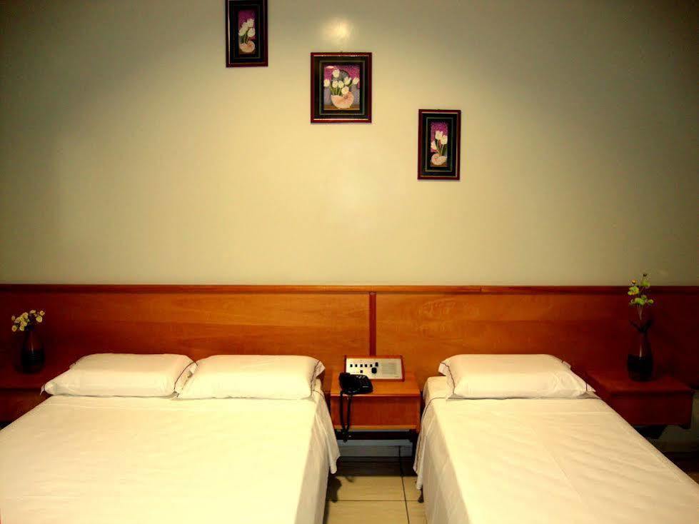 Hotel Executivo Araguaína Buitenkant foto